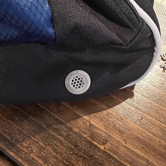 Reebok Blue and Black Men's Large Duffle Bag, GUC, multiple compartments - Picture 8 of 14